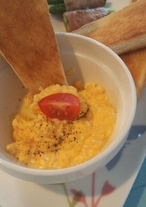 朝食にふわふわとろとろスクランブルエッグ-レシピのメイン写真
