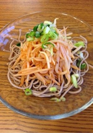 簡単冷やし蕎麦もやしキムチ乗せ-レシピのメイン写真
