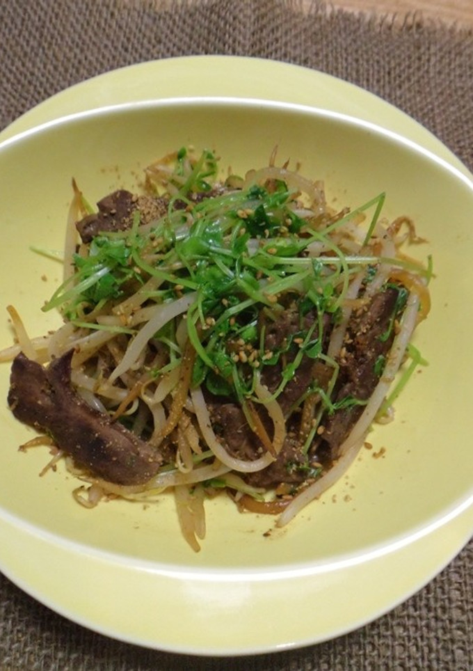 豚ハツと豆苗の金ごま炒め-レシピのメイン写真