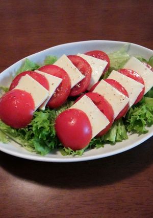 トマトとチーズの簡単サラダ-レシピのメイン写真