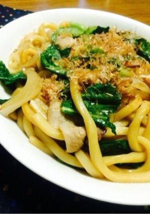 麺つゆでシャキシャキレタスの焼きうどん♪-レシピのメイン写真