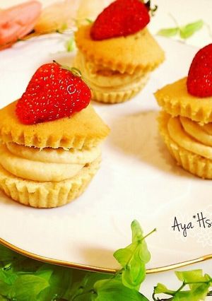 濃厚カスタードの*プリンマドレーヌ*-レシピのメイン写真