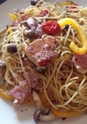 生ハムとしめじのバジルペペロンチーノ-レシピのメイン写真