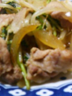 もやしと豆苗の豚肉炒め♪-レシピのメイン写真