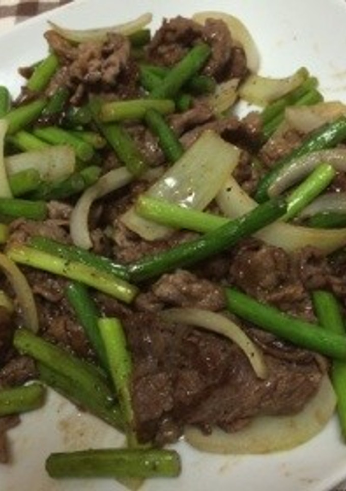 牛肉とにんにくの芽のオイスターソース炒め-レシピのメイン写真