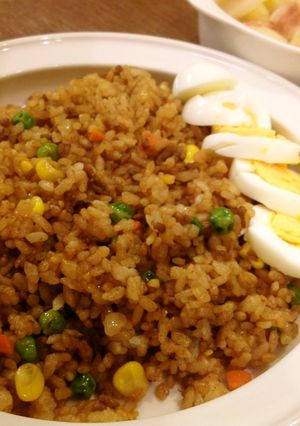 簡単ランチ！市販ルーパラパラカレーピラフ-レシピのメイン写真