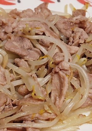 超簡単！豚肉としゃきしゃきもやし炒め-レシピのメイン写真