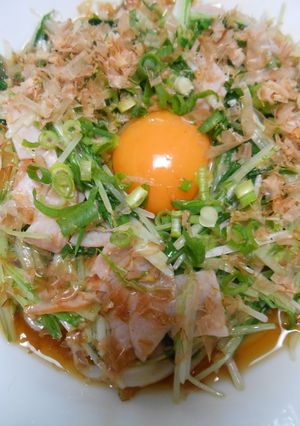 冷凍うどんで水菜とハム炒めのせ温うどん-レシピのメイン写真