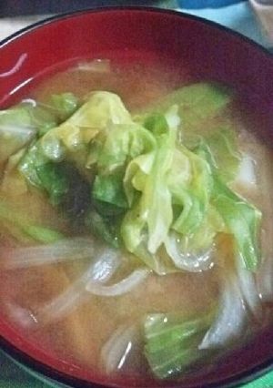 春ｷｬﾍﾞﾂの味噌汁-レシピのメイン写真