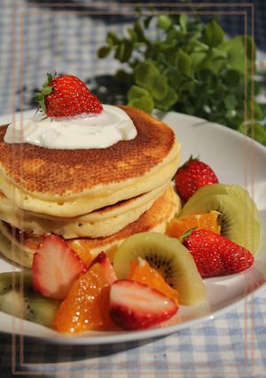 フルーツヨーグルトで♪しっとりパンケーキ-レシピのメイン写真