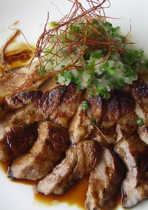琉球の香り♪ぷっりぷるのポークステーキ-レシピのメイン写真