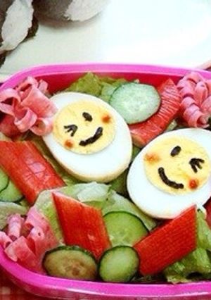 お弁当にサラダに簡単で可愛い卵スマイル♪-レシピのメイン写真
