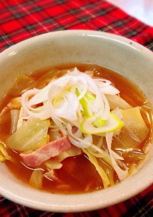 出しいらず〜春キャベツの味噌スープ-レシピのメイン写真