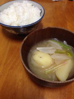 新じゃが新玉ねぎの春のお味噌汁-レシピのメイン写真