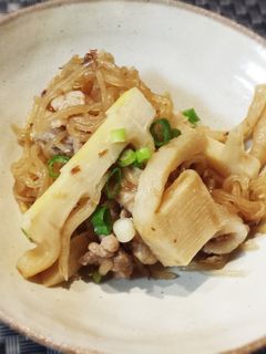 白滝で量増し!筍と豚肉のおかか炒り煮-レシピのメイン写真