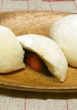 ふんわりモチモチ♡いちご大福パン-レシピのメイン写真