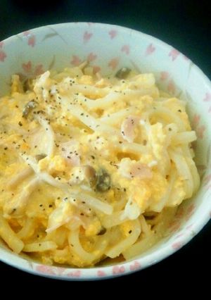 ☆超簡単!レンジで冷凍うどんカルボナーラ-レシピのメイン写真