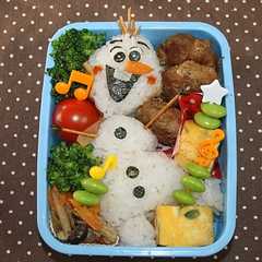 รูปของ アナと雪の女王「オラフ」簡単キャラ弁当