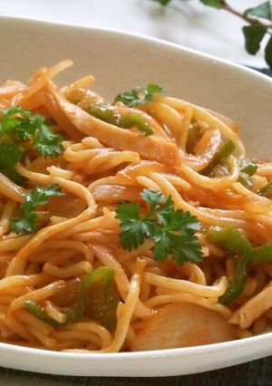 焼きそば麺とトマトソースで✿ナポリタン♥-レシピのメイン写真