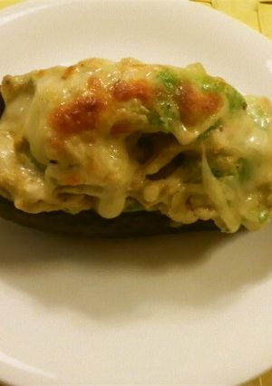 簡単！アボカドとシーチキンのチーズ焼き-レシピのメイン写真