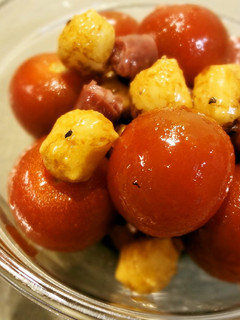 乾きもの&プチトマトのサラダ-レシピのメイン写真