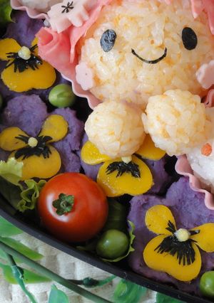 紫芋で鮮やかパンジー-レシピのメイン写真