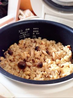 簡単♡しめじと大豆の炊き込みごはん-レシピのメイン写真
