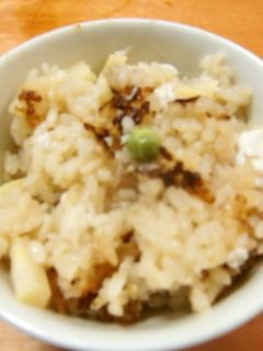 鯛とタケノコとえんどう豆の炊き込みご飯-レシピのメイン写真
