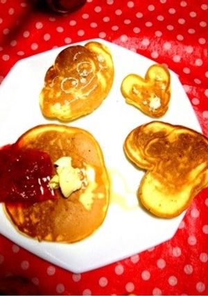 簡単クリームパンダとハートのホットケーキ-レシピのメイン写真