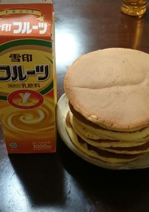 フルーツ牛乳でホットケーキ-レシピのメイン写真