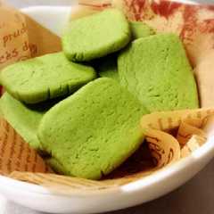 รูปของ 卵白1つで☆抹茶クッキー