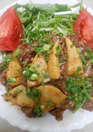 茹でたタケノコと牛細切れ肉の炒め物-レシピのメイン写真