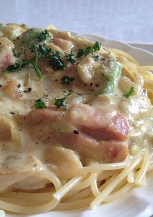 アボカドクリームパスタ-レシピのメイン写真