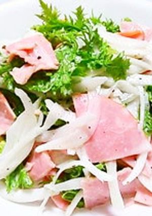ロースハム入り新玉ねぎとわさび菜のサラダ-レシピのメイン写真