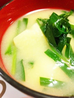 絶品✿新じゃがとニラのお味噌汁-レシピのメイン写真