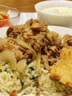 簡単焼き肉グリーンピラフ-レシピのメイン写真