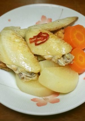 あっさり薄味仕上げ♪手羽と大根の煮しめ♪-レシピのメイン写真