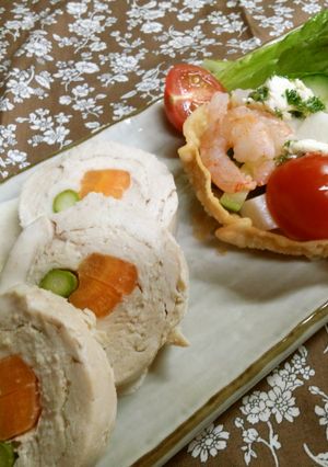 しっとりな鶏胸肉ロール柚子胡椒マヨソース-レシピのメイン写真