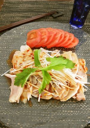 レンジで簡単ノンオイル♪旨辛だれの蒸し鶏-レシピのメイン写真