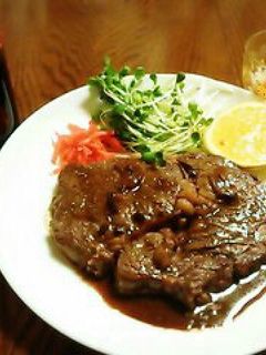 塩麹でビーフステーキ!赤ワインソース♪-レシピのメイン写真