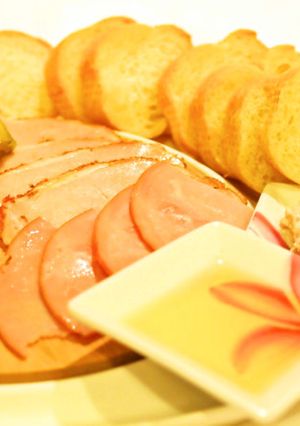 生ハムとチーズとライスブランオイル-レシピのメイン写真