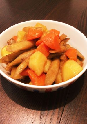 簡単じゃがいも人参ごぼうの煮物-レシピのメイン写真