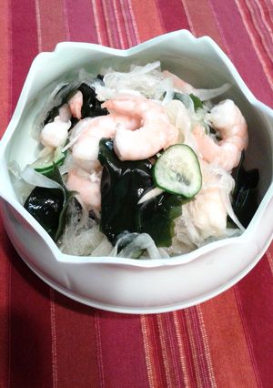 新玉葱とむき海老の酢の物♪-レシピのメイン写真