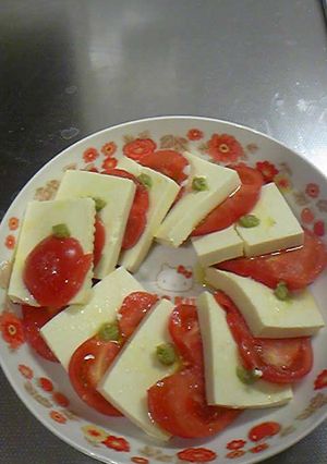 簡単 トマトと豆腐のカプレーゼ風サラダ-レシピのメイン写真