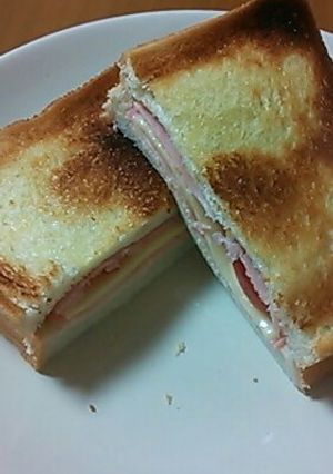魚焼きｸﾞﾘﾙde簡単ﾁｰｽﾞｻﾝﾄﾞ-レシピのメイン写真