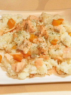 自宅で簡単混ぜご飯! シャケと人参-レシピのメイン写真