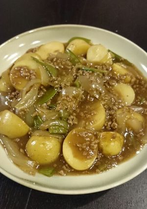 新じゃが(小芋)と挽き肉の煮物-レシピのメイン写真