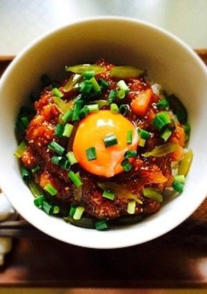 イナダのユッケ丼-レシピのメイン写真