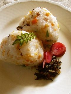 筍散らし寿司のおにぎり-レシピのメイン写真