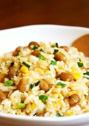 簡単で旨い♡ごま香る♪大粒納豆チャーハン-レシピのメイン写真